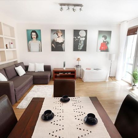 Cosy And Bright- Golden Apartments- Old Town Варшава Экстерьер фото